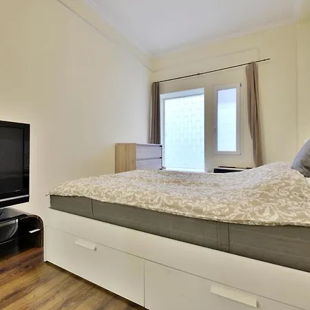 Central Apartment, Kis Diofa Apartament *